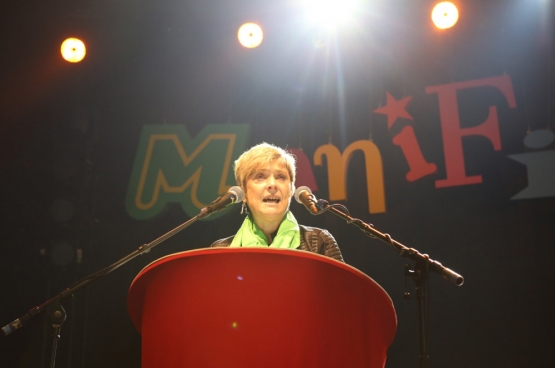 Pia Stalpaert, ACV Voeding en diensten, op ManiFiesta. (Foto Solidair, Dieter Boone)