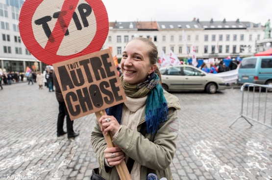 Van 12 tot 17 oktober waren er in tal van Europese steden anti-TTIP-betogingen. Zoals hier in Brussel. (Foto Solidair, Karina Brys)