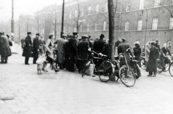 Er bestaat maar één foto van de februaristaking. Onder de Duitse bezetting mochten de media er ook niet over berichten.