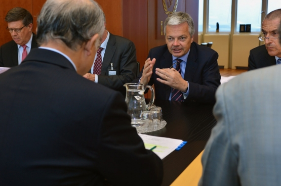 Voor hij minister werd, was Didier Reynders bestuurder van het coördinatiecentrum van multinational Carmeuse (van de schatrijke familie Collinet). Hij heeft dus wel voeling met de belangen van multinationals. (Foto IAEA / Flickr)