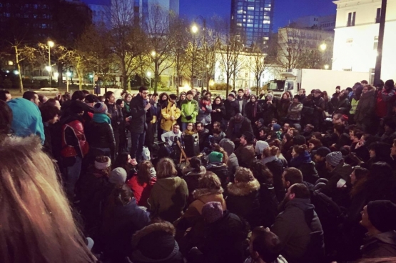 #NuitDebout, Barricadenplein in Brussel, 6 april 2016. (Foto Solidair, Charlie Le Paige)