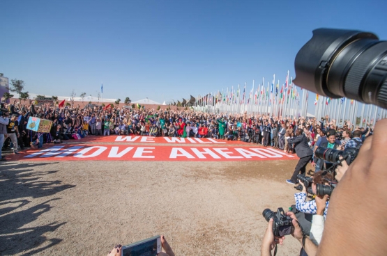 De “familiefoto” van de onderhandelaars van de klimaattop COP22 van Marrakesh.  (Foto UNclimatechange / Flickr)