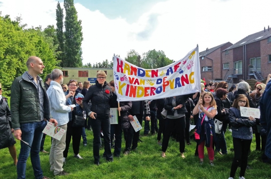 Onder druk van het brede protest moest het gemeentebestuur van Zelzate zijn privatiseringsplannen voor de kinderopvang weer opbergen. (Foto Solidair, Riet Verspreet)