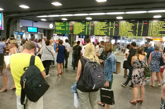 Internationaal recht zegt dat het stakingsrecht alleen mag worden beperkt als het leven, de gezondheid of de fysieke integriteit van mensen in gevaar komt. Dat is hier niet het geval. (Foto Solidair, han Soete)