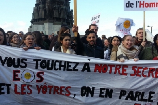 In februari dit jaar protesteerden sociale hulpverleners en organisaties die de democratische rechten verdedigen, tegen de plannen om hun beroepsgeheim te ondergraven. (Foto Ivo Flachet)