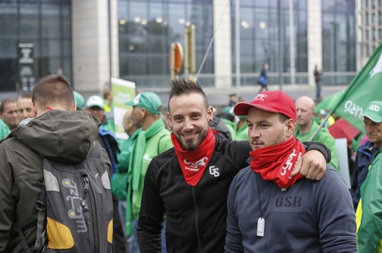 Manifestatie bij de Financiëntoren op 31 mei 2016 (foto Salim Hellalet)