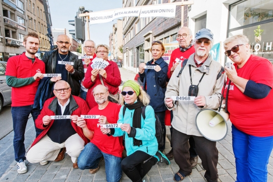 Het aantal mensen op de wachtlijsten voor een sociale woning steeg onder de huidige regering met 15.000. (Foto Solidair, Karina Brys)