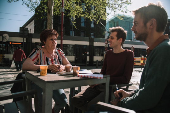 Rita Coeck: "Openbaar vervoer is een basisrecht, maar ook deze regering zal dat niet realiseren." (Foto Solidair, Han Soete)