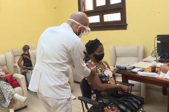 Sinds eind maart is Cuba van start gegaan met de vaccinatie van alle gezondheidswerkers in het land. (Foto Wikimedia Commons)
