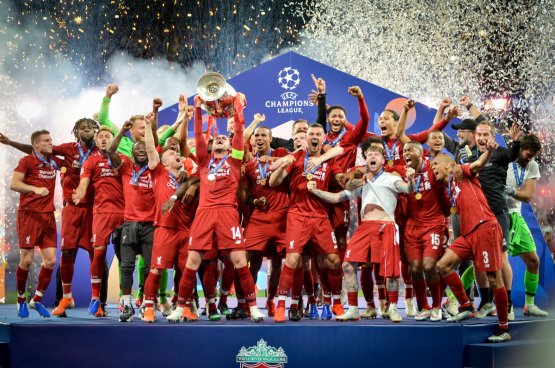 Liverpool, dat in 2019 de Champions League won, ontving 111 miljoen euro aan prijzengeld voor deze zege. Als de Super League er zou komen, zou gewoon door deel te nemen elke club een opbrengst hebben van 350 miljoen euro. (Foto Vlad 1988)