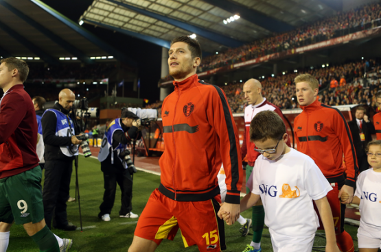 Sébastien Pocognoli: "Als je met je club wint, raak je tienduizenden mensen. Als je voor je land speelt, zijn dat 11 miljoen mensen. Die momenten van verbinden en delen, dat is zeldzaam in onze tijd." (Foto Belga)