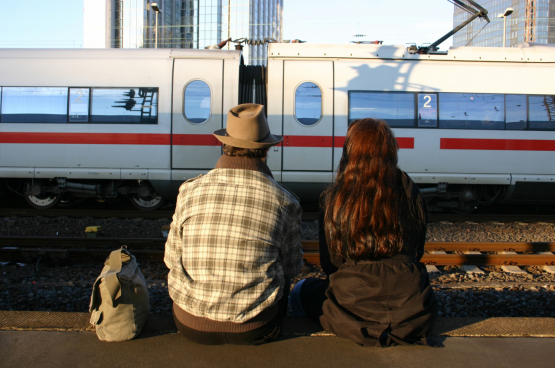 Met het failliet van een spoorwegoperator in Duitsland zullen veel reizigers lang mogen wachten op hun trein ... (Foto Shutterstock)