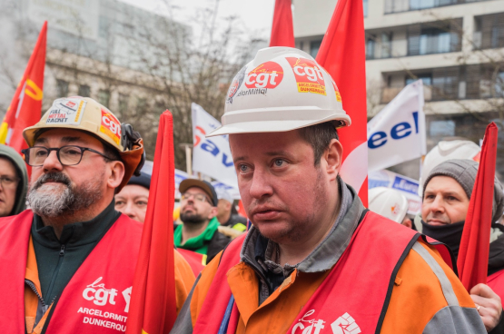 Reynald Quaegebeur (links) en Gaëtan Lecocq, vakbondsafgevaardigden van de CGT. (Foto Solidair, Sofia Touhami)